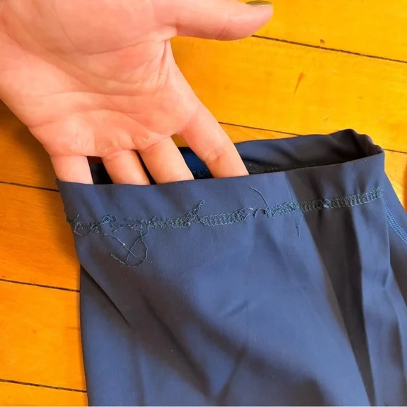 Lululemon wunder train HR 6” - Picture 6 of 7